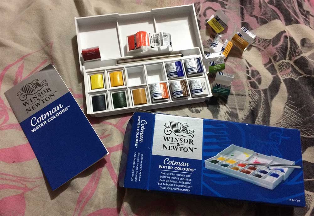 Winsor & Newton Cotman Water colours Sketchers pocket box, Artist Sophie Lawson
