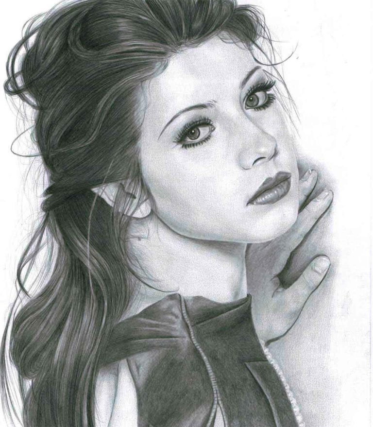 Realistic Pencil Drawing of Actress Michelle Trachtenberg, by Transgender Artist Sophie Lawson